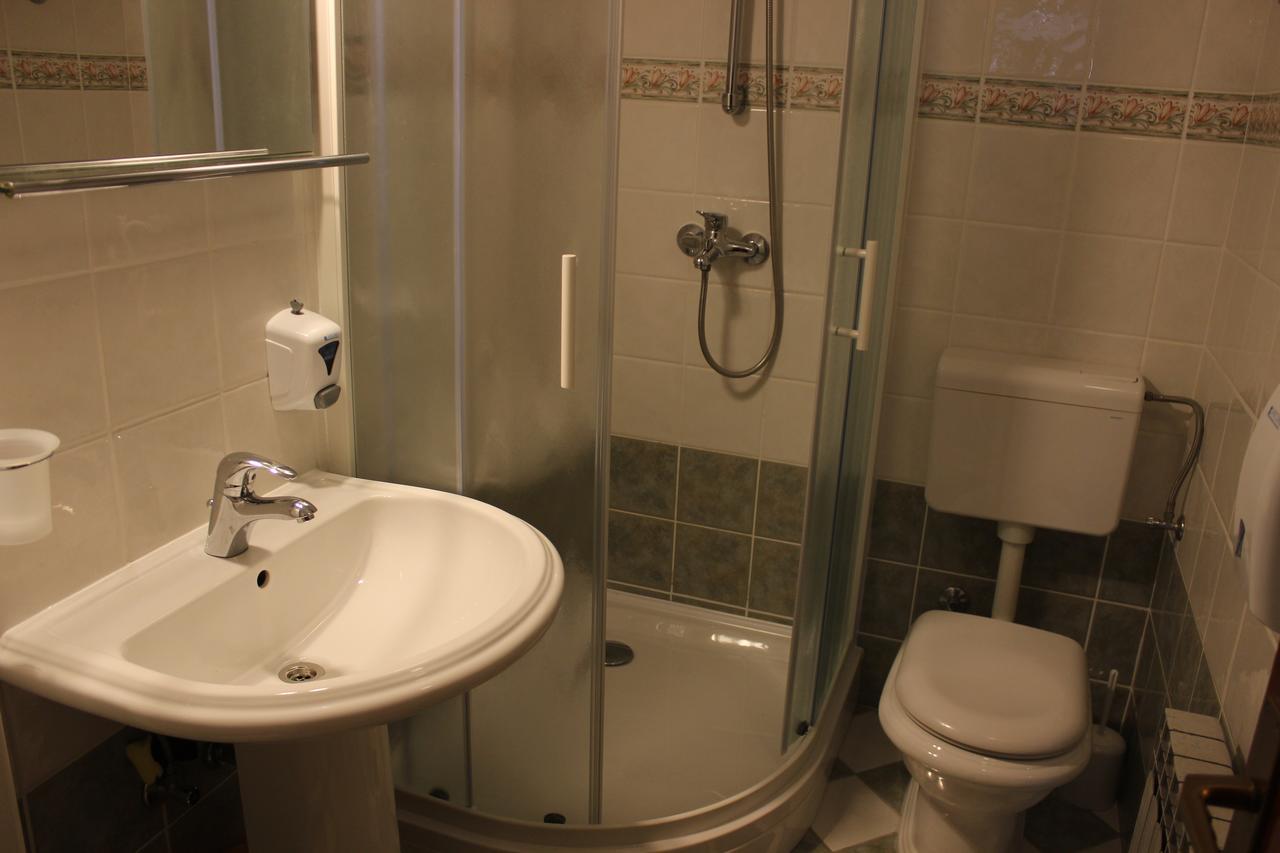 בריסט Apartments Pansion Franka מראה חיצוני תמונה